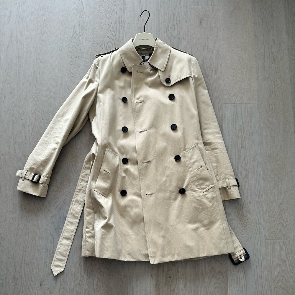 Burberry cotton gabardine short length trench coat